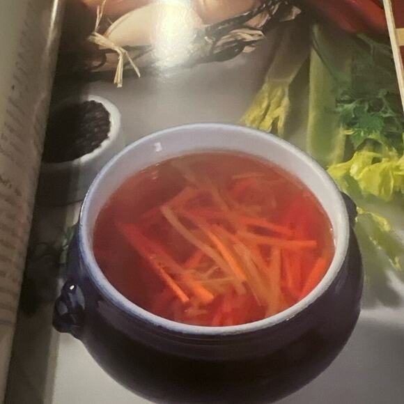 Le Cordon Bleu Home Collection Chicken Cookbook - Picture 6 of 9